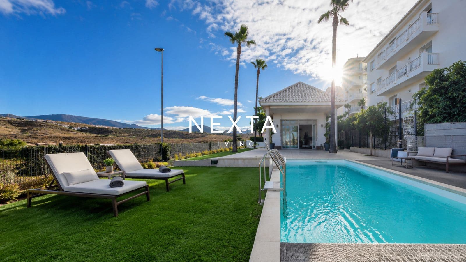 ¡Villa contemporánea en Los Cristianos con piscina privada y amplias terrazas!